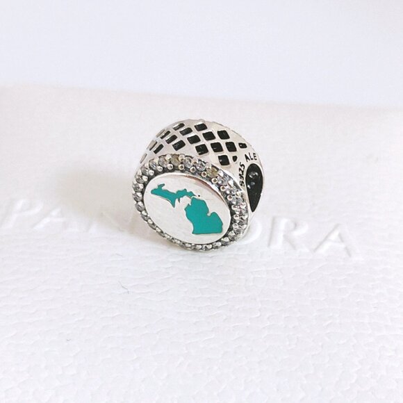 Pandora Michigan Map Lakes Exclusive Bead Charm S925 Silver with box - Picture 4 of 8